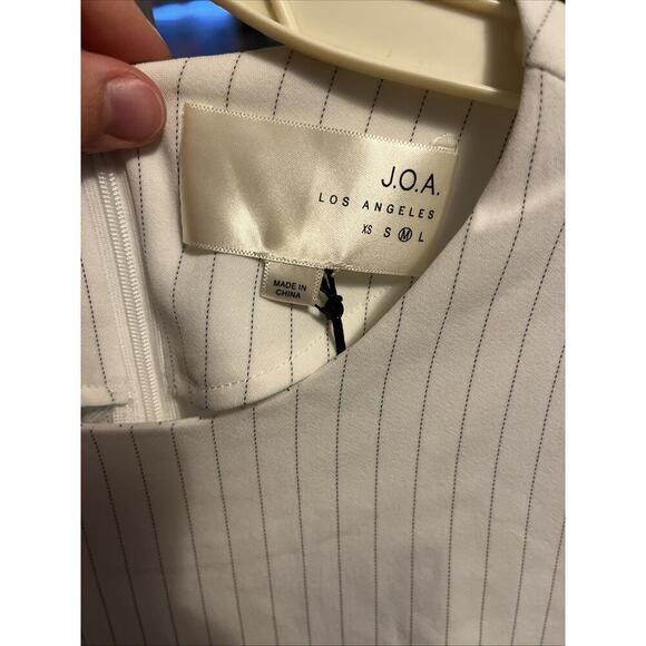 J.O.A. Medium Blouse Stripped Tie Sleeve A113 - Picture 3 of 7
